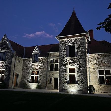 Chambres Au Chateau Du Mouillat Saint-Clair-de-la-Tour Eksteriør bilde