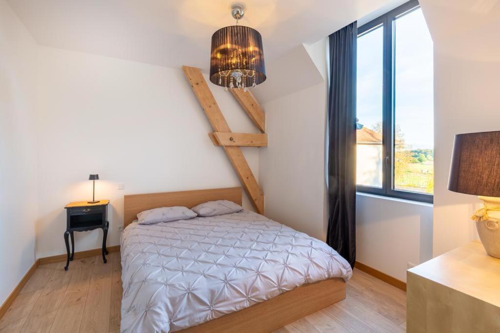 Chambres Au Chateau Du Mouillat Saint-Clair-de-la-Tour Eksteriør bilde